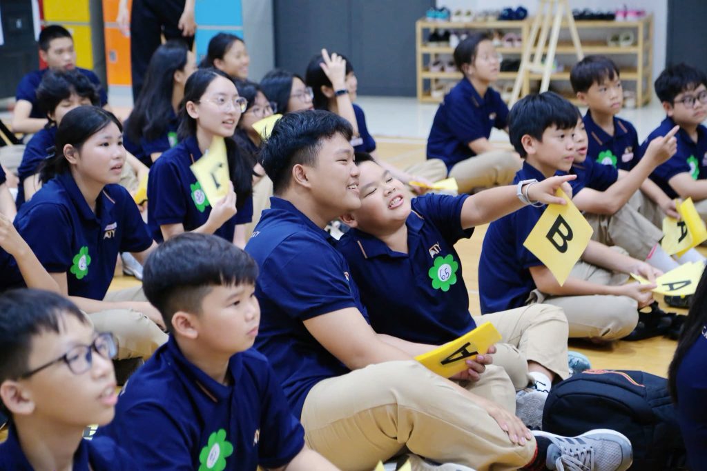 Không khí giao lưu văn hóa Việt - Nhật đầy hào hứng của học sinh ATY cùng Hikari